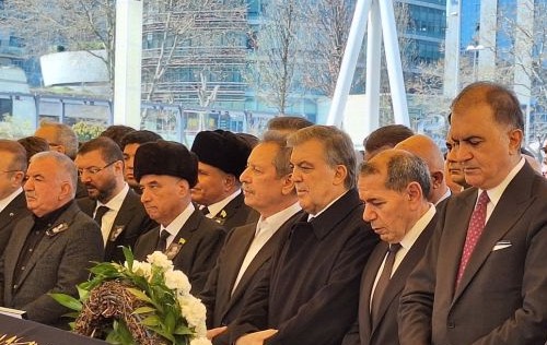 11. Cumhurbaşkanı Abdullah Gül, Mahmut Çalık’ın cenaze törenine katıldı